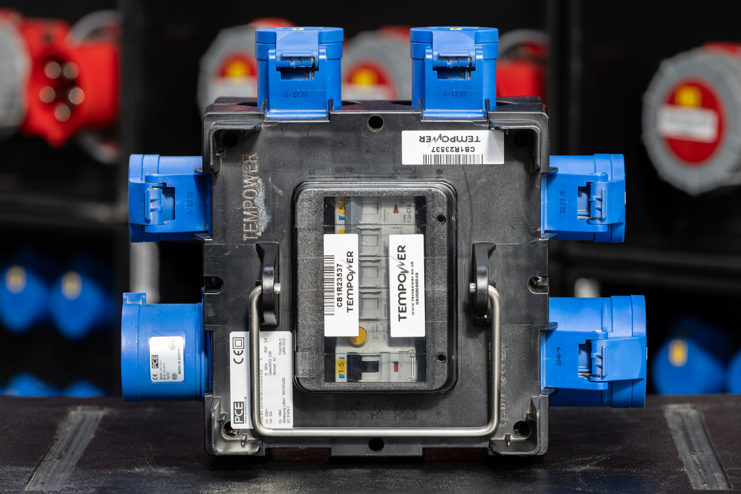 CB1R - 32/1 to 4 x 16/1 with RCD