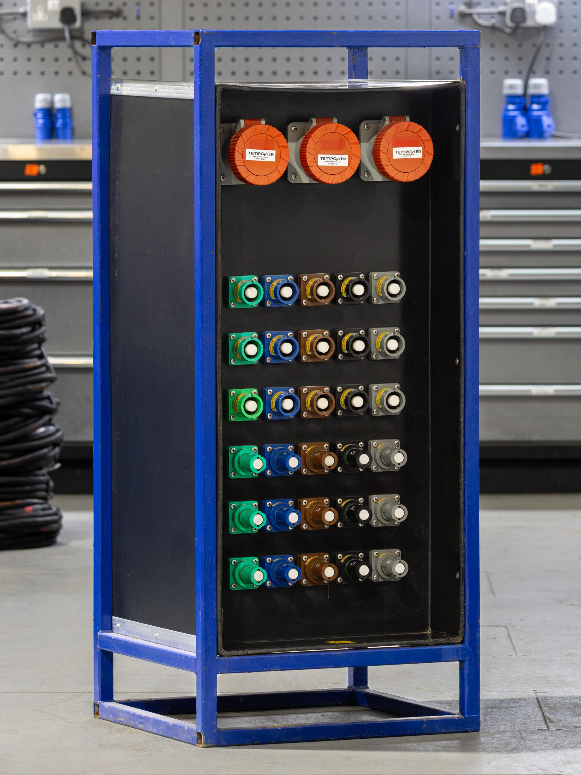 SP2- 3 x Pl To 800 A Breaker, 2 X 250 A, 1 X 400 A, 3 X 63/3 VRCD
